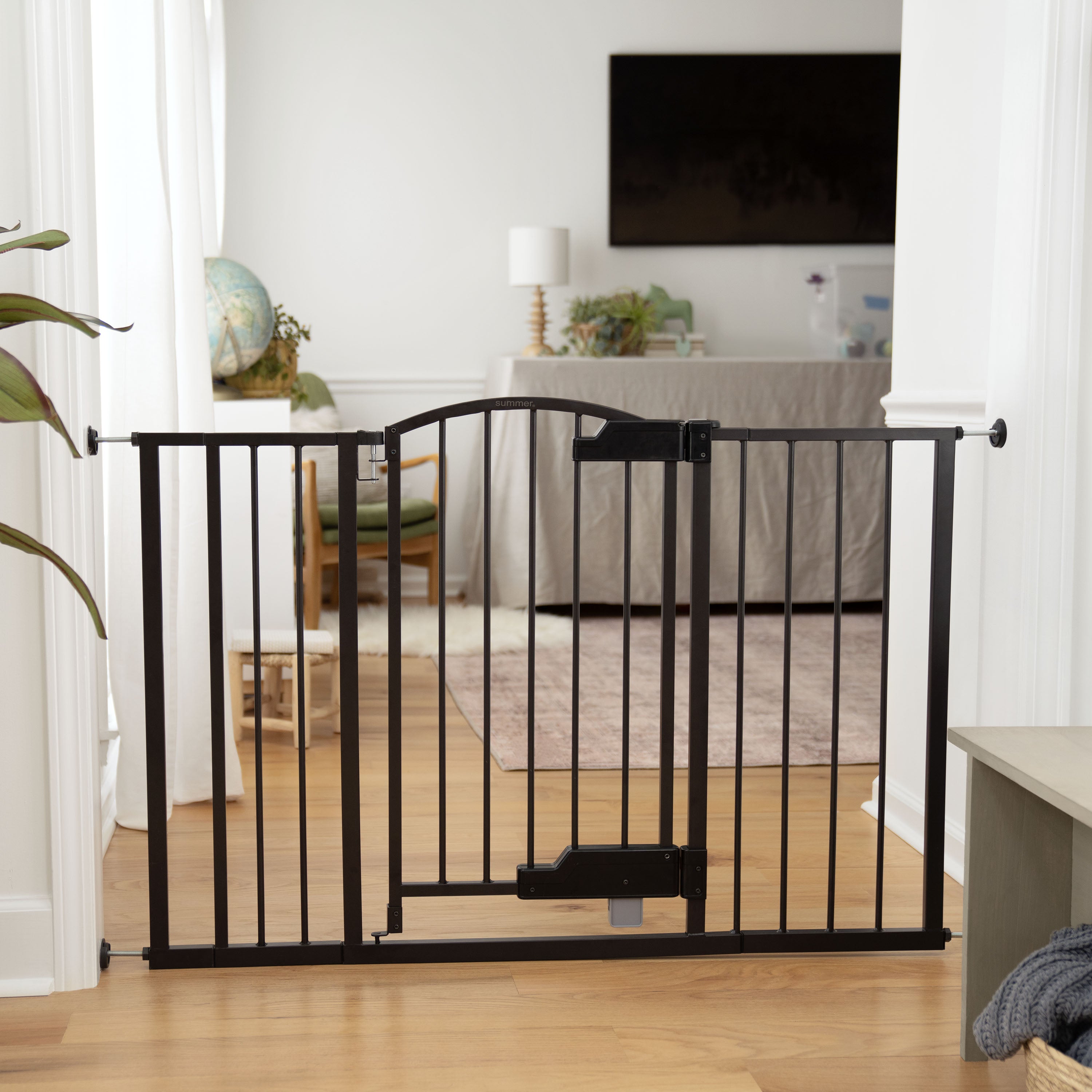 summer infant metal expansion gate instructions The Thruway 52W Series - Hands Free Open Pet and Baby Gate, Openings from 27.5"
