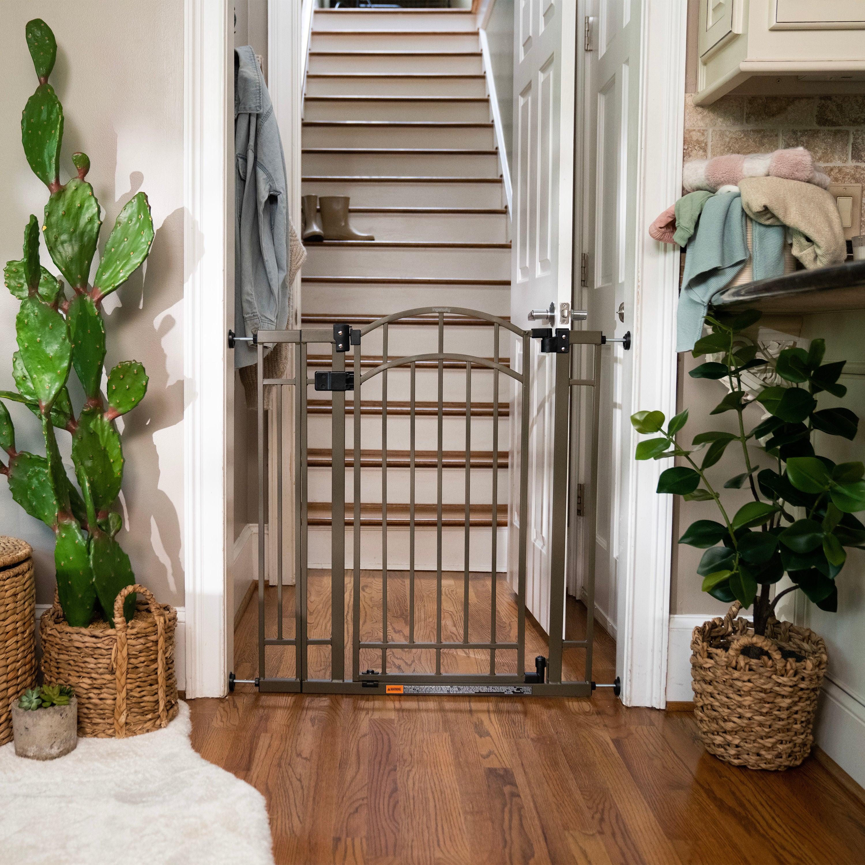 summer infant bronze gate Ingenuity Decorative Extra Tall Baby Gate & Dog Gate, 28.5"-48" Wide, 36" Tall, Hardware or Pressure Mounted, Install on Top or Bottom of Stairs, Banister, or Doorway