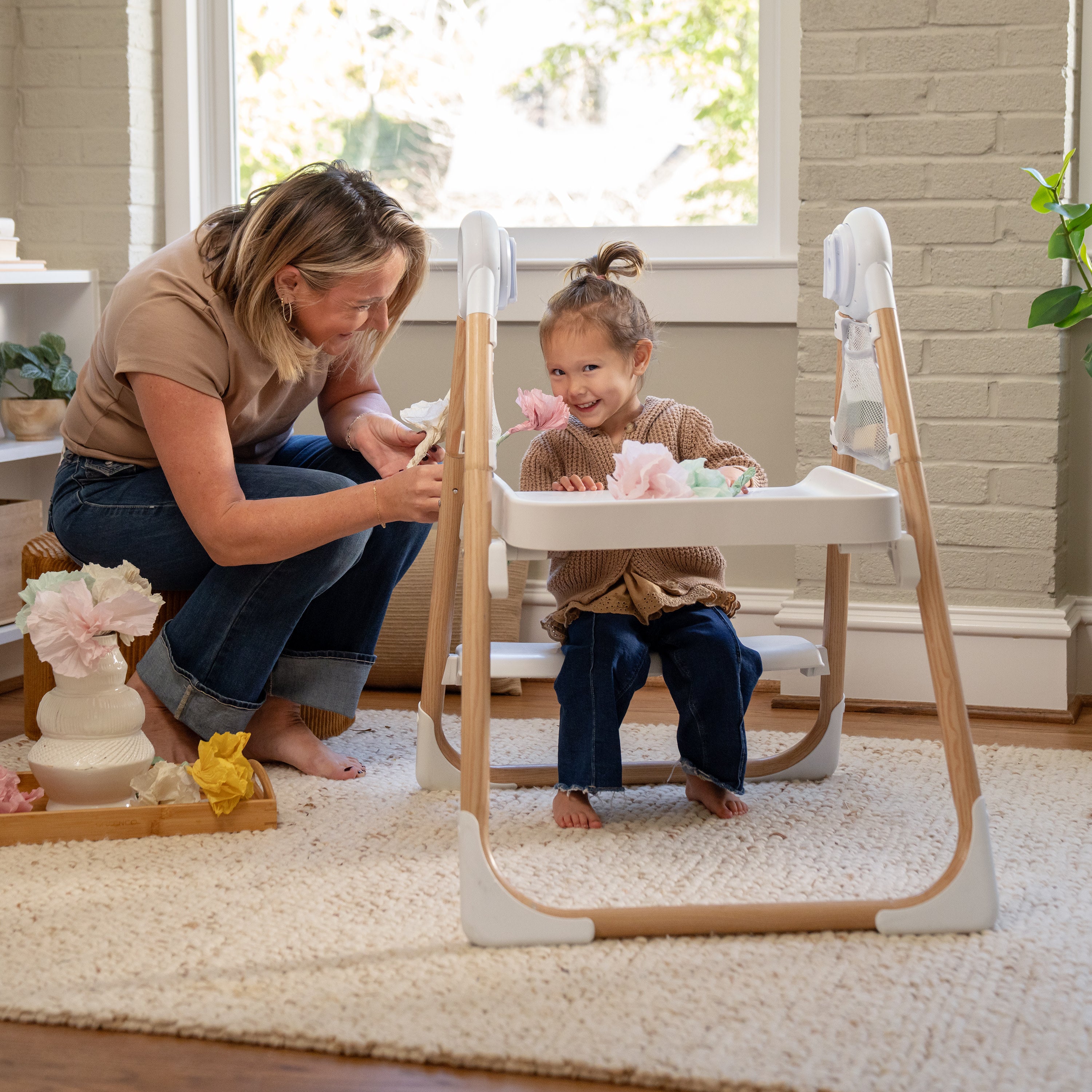 Ingenuity Table To Tower 2-en-1 – Tour De Cuisine Montessori & Table D'Activités, Pliable, 18 Mois-4 Ans